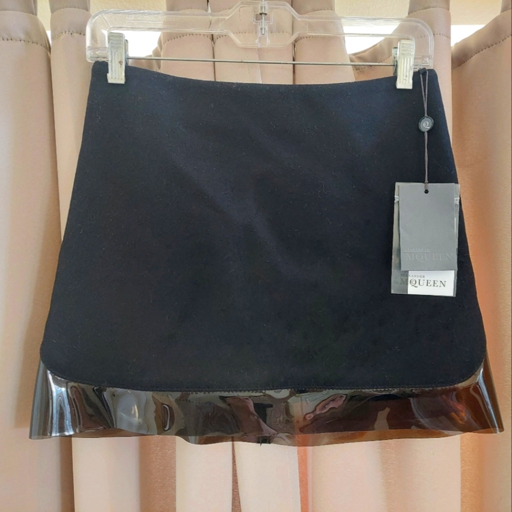 NWT! Vintage Y2K Alexander McQueen Mini Skirt